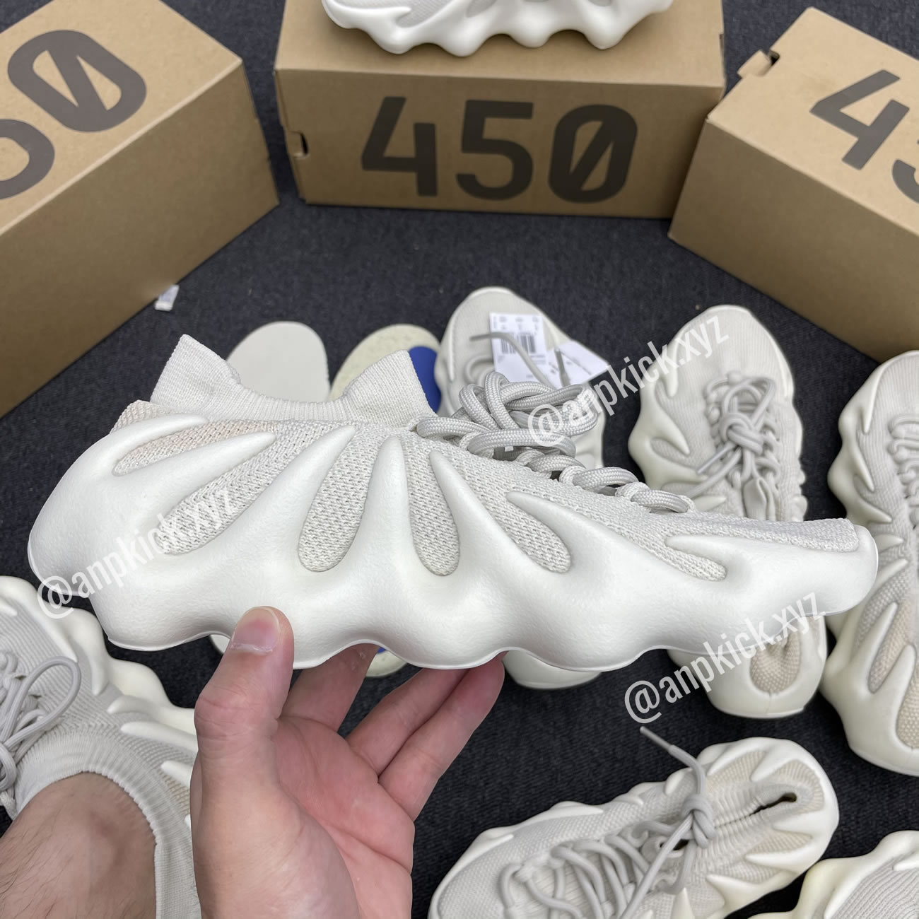 Adidas Yeezy 450 Cloud White Anpkick H68038 (4) - www.kitistry.com Adidas Yeezy 450 Cloud White Anpkick H68038 (4) - www.kitistry.com