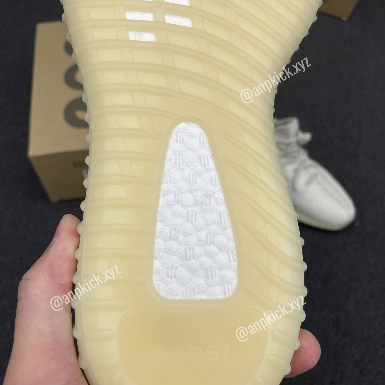 Adidas Yeezy Boost 350 V2 Light Uv Sensitive Gy3438 (6) - www.kitistry.com Adidas Yeezy Boost 350 V2 Light Uv Sensitive Gy3438 (6) - www.kitistry.com