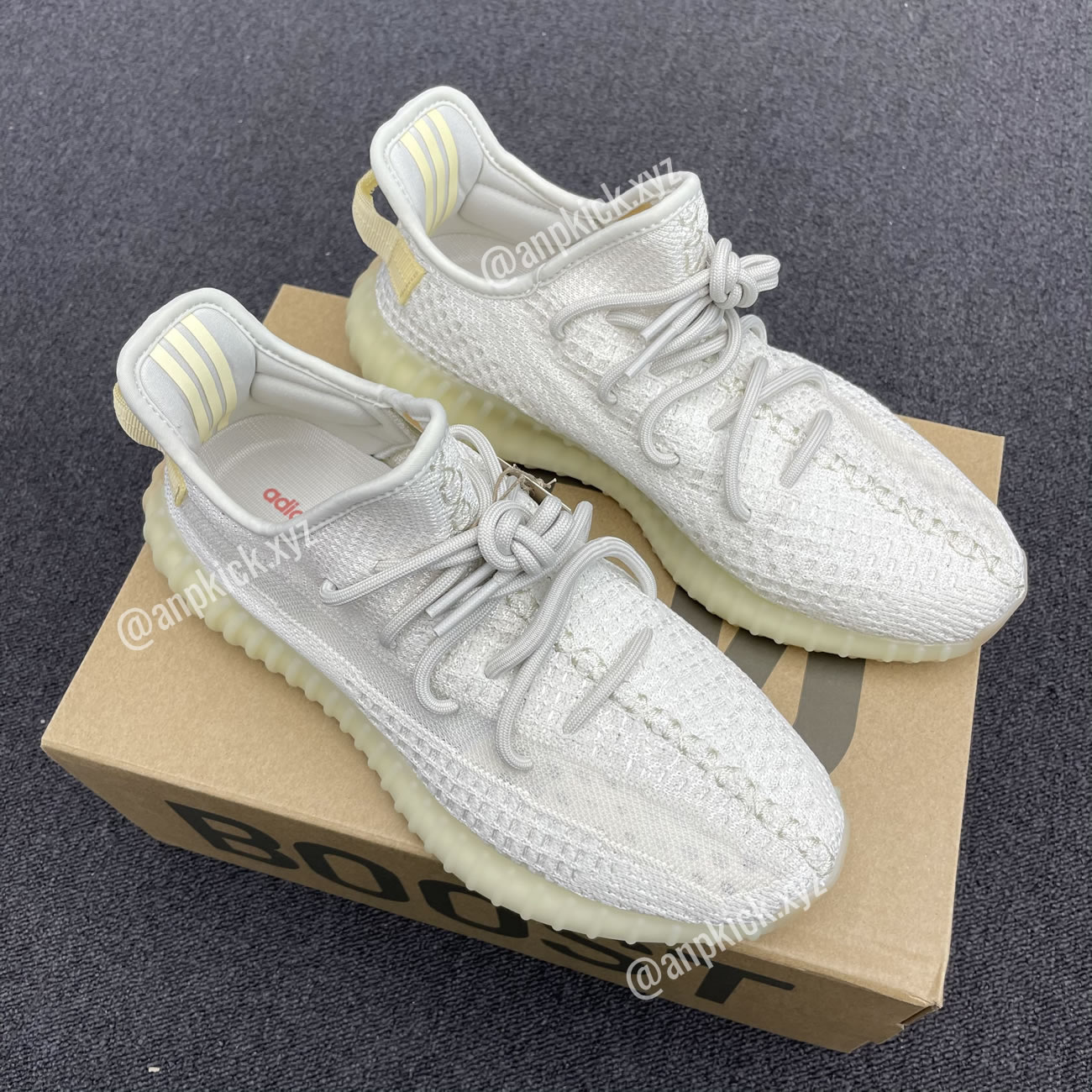 Adidas Yeezy Boost 350 V2 Light Uv Sensitive Gy3438 (9) - www.kitistry.com Adidas Yeezy Boost 350 V2 Light Uv Sensitive Gy3438 (9) - www.kitistry.com