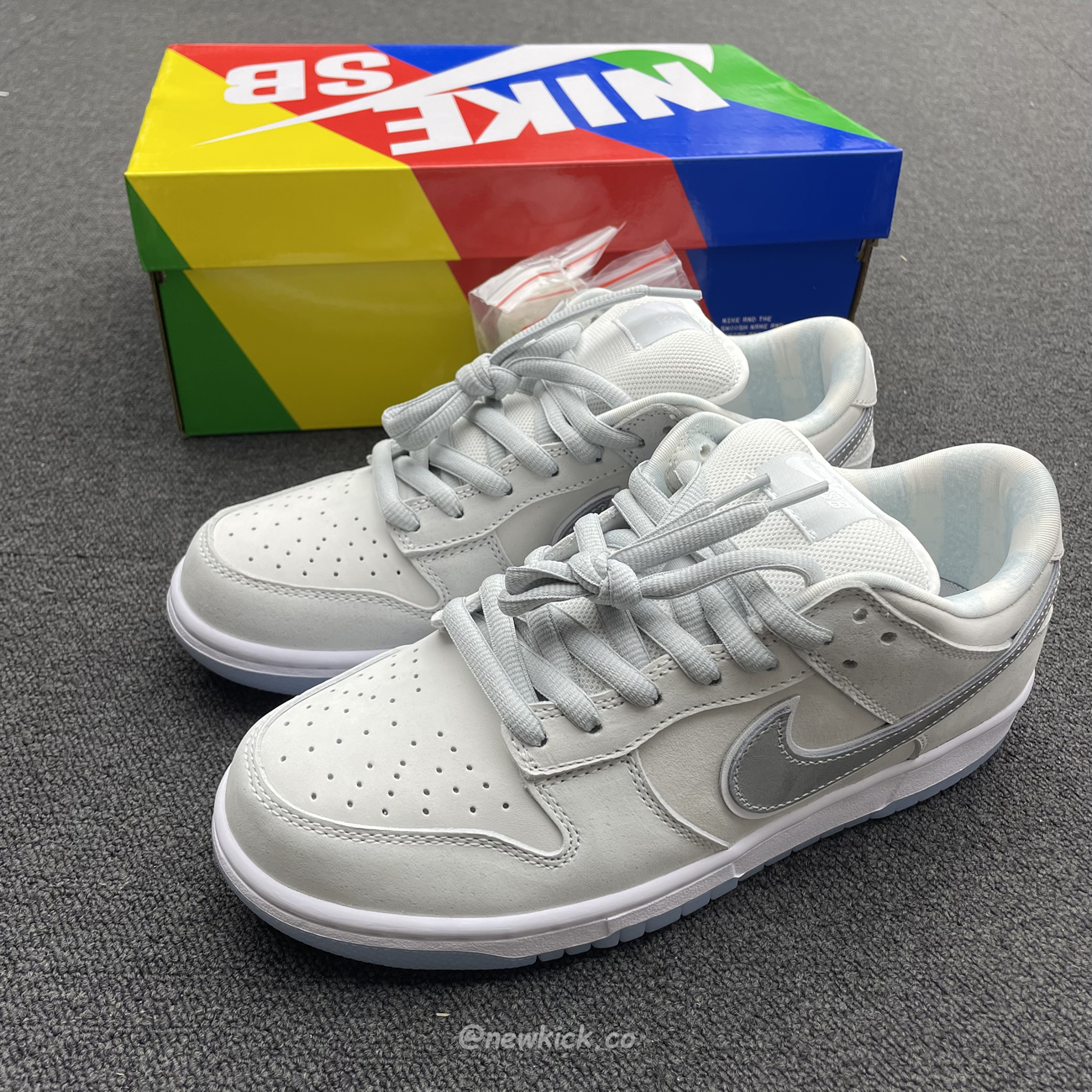 Nike Sb Dunk Low White Lobster Friends And Family Fd8776 100 (8) - www.kitistry.com Nike Sb Dunk Low White Lobster Friends And Family Fd8776 100 (8) - www.kitistry.com