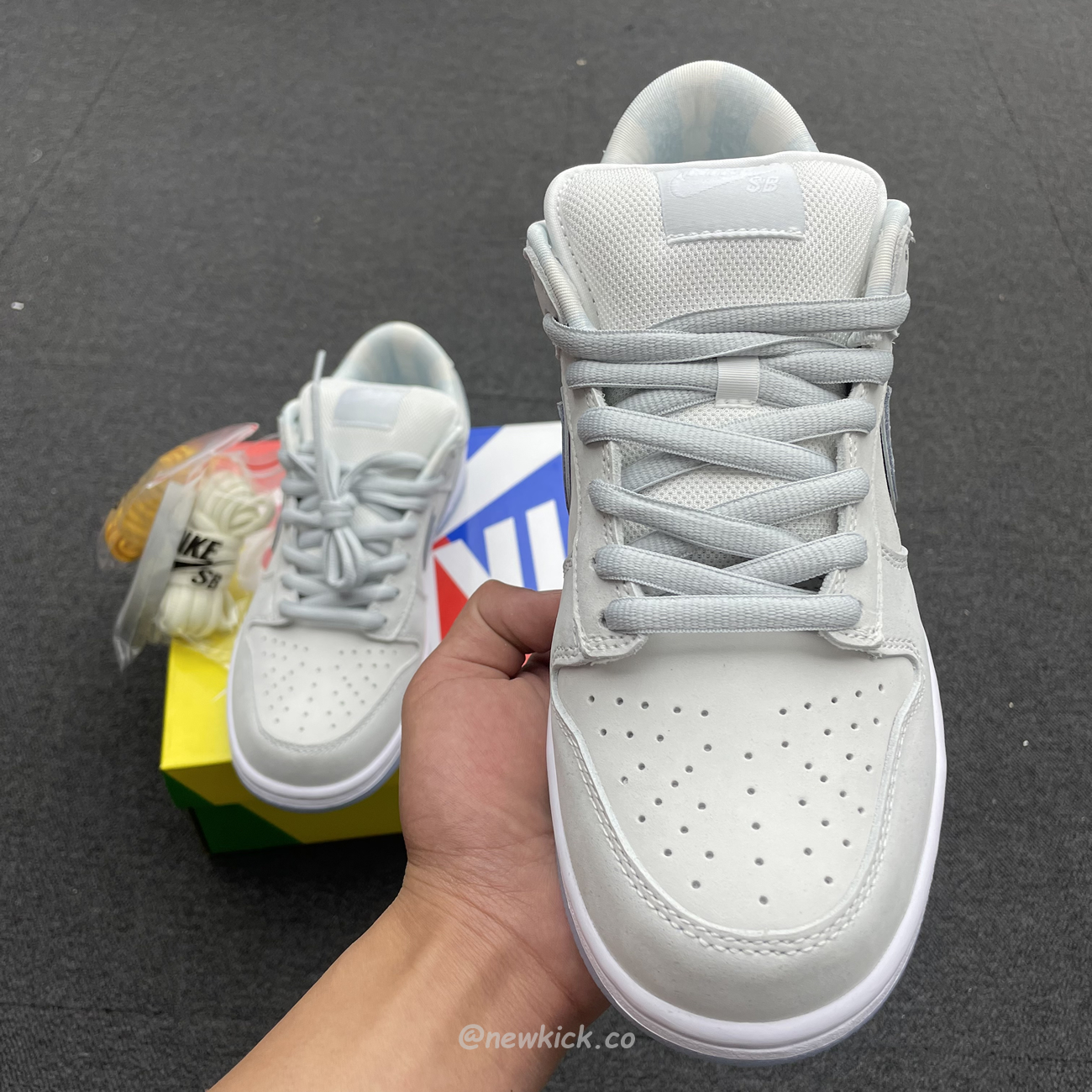 Nike Sb Dunk Low White Lobster Friends And Family Fd8776 100 (9) - www.kitistry.com Nike Sb Dunk Low White Lobster Friends And Family Fd8776 100 (9) - www.kitistry.com