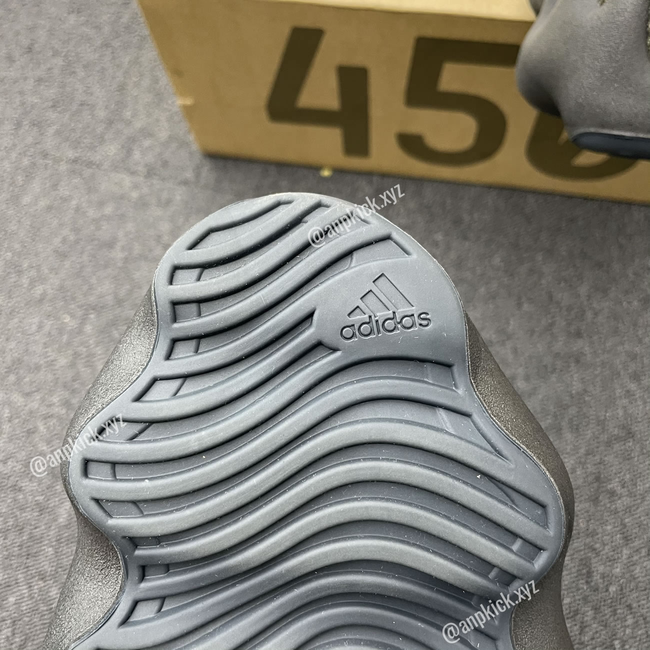 Adidas Yeezy 450 Dark Slate Anpkick H68039 (6) - www.kitistry.com Adidas Yeezy 450 Dark Slate Anpkick H68039 (6) - www.kitistry.com
