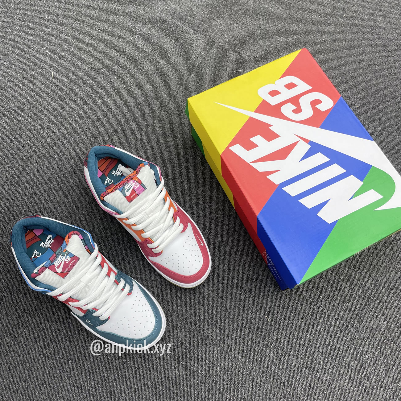 Parra Nike Sb Dunk Low Collab Summer 2021 Colorway Surfaces Dh7695 100 (2) - www.kitistry.com Parra Nike Sb Dunk Low Collab Summer 2021 Colorway Surfaces Dh7695 100 (2) - www.kitistry.com
