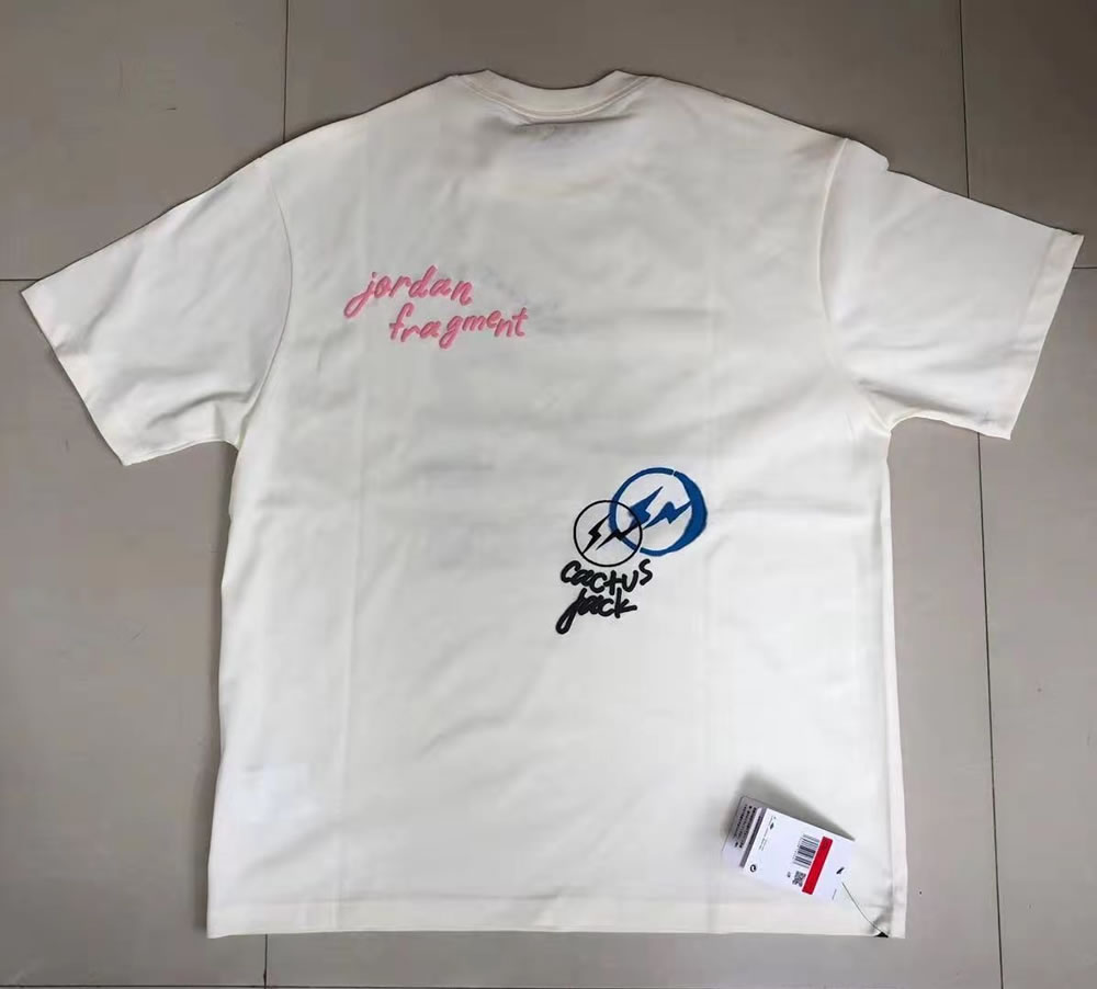 Travis Scott Cactus Jack Jordan T Shirt Khaki Desert White (4) - www.kitistry.com Travis Scott Cactus Jack Jordan T Shirt Khaki Desert White (4) - www.kitistry.com
