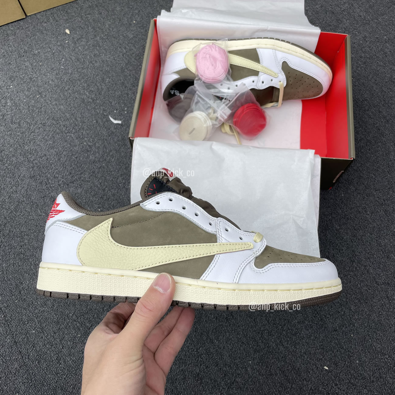Travis Scott Air Jordan 1 Low White Brown Anpkick Custom Making (2) - www.kitistry.com
