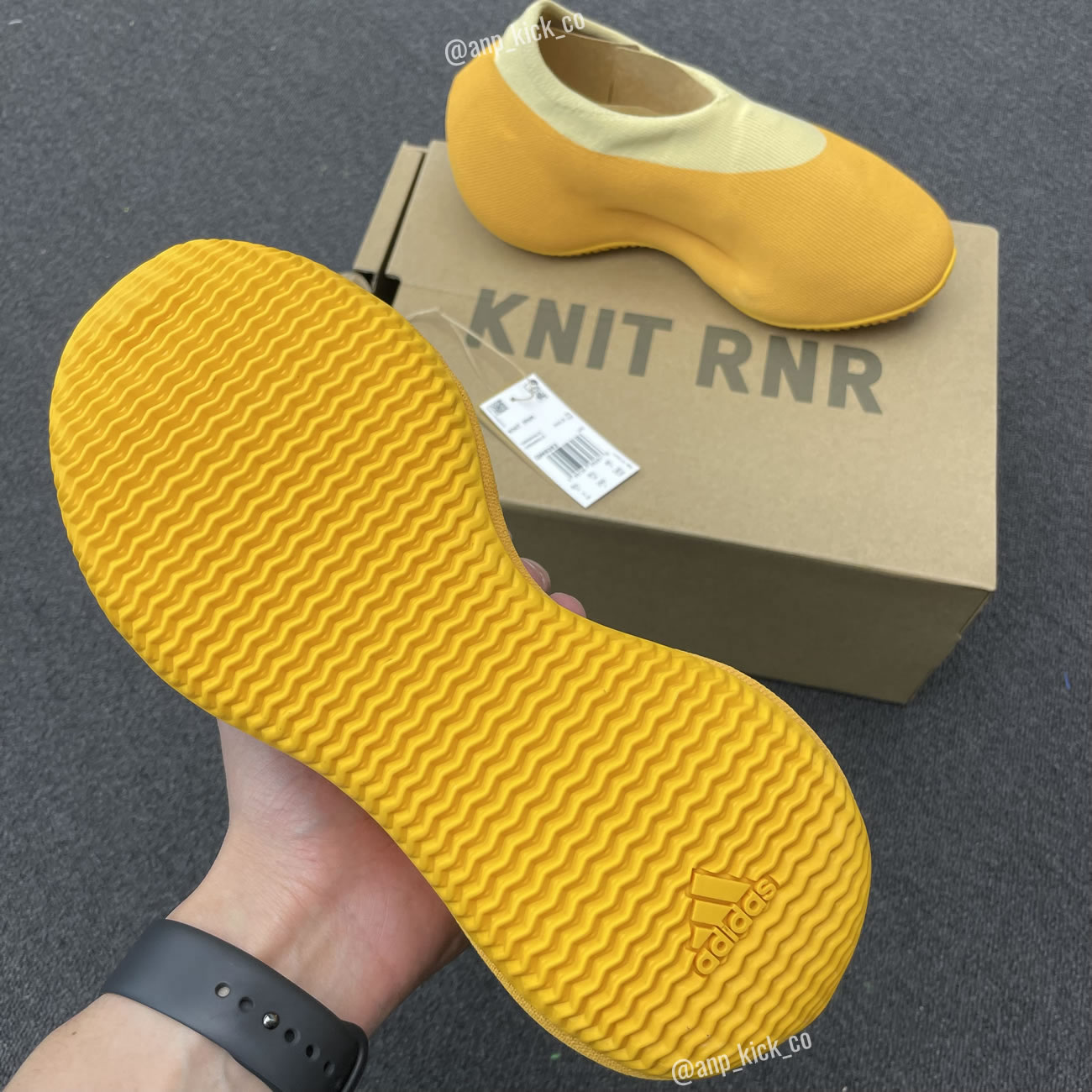 Adidas Yeezy Knit Rnr Sulfur Anpkick Gw5353 (2) - www.kitistry.com Adidas Yeezy Knit Rnr Sulfur Anpkick Gw5353 (2) - www.kitistry.com