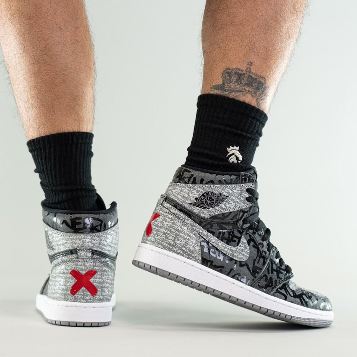 Air Jordan 1 High Og Rebellionaire Black White Particle Grey On Feet 555088 036 (8) - www.kitistry.com Air Jordan 1 High Og Rebellionaire Black White Particle Grey On Feet 555088 036 (8) - www.kitistry.com