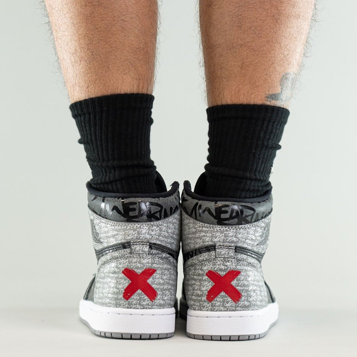 Air Jordan 1 High Og Rebellionaire Black White Particle Grey On Feet 555088 036 (9) - www.kitistry.com Air Jordan 1 High Og Rebellionaire Black White Particle Grey On Feet 555088 036 (9) - www.kitistry.com