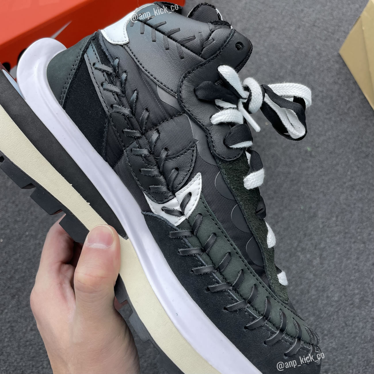 Sacai Nike Vaporwaffle Jean Paul Gaultier Black White Anpkick Dh9186 001 (5) - www.kitistry.com Sacai Nike Vaporwaffle Jean Paul Gaultier Black White Anpkick Dh9186 001 (5) - www.kitistry.com