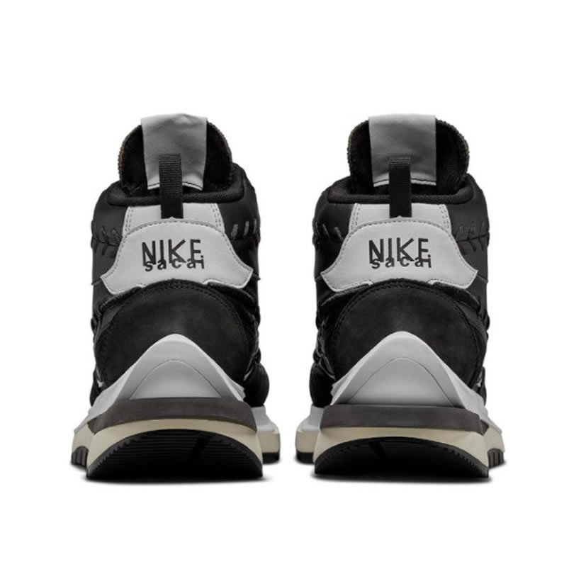 Sacai Nike Vaporwaffle Jean Paul Gaultier Black White Dh9186 001 (4) - www.kitistry.com Sacai Nike Vaporwaffle Jean Paul Gaultier Black White Dh9186 001 (4) - www.kitistry.com