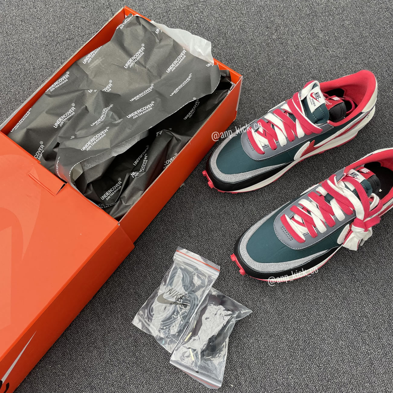 Sacai Undercover Nike Ldwaffle Midnight Spruce University Red Anpkick Dj4877 300 (7) - www.kitistry.com Sacai Undercover Nike Ldwaffle Midnight Spruce University Red Anpkick Dj4877 300 (7) - www.kitistry.com