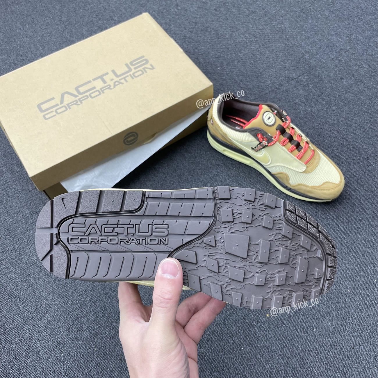 Travis Scott Nike Air Max 1 Wheat Anpkick Do9392 701 (5) - www.kitistry.com Travis Scott Nike Air Max 1 Wheat Anpkick Do9392 701 (5) - www.kitistry.com