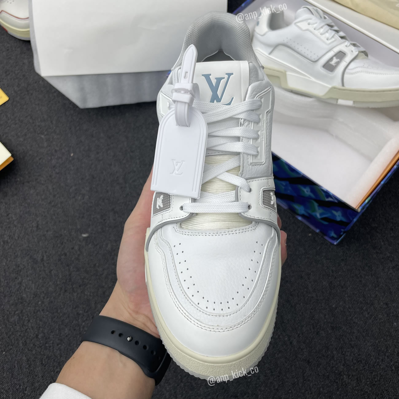 New L V Trainer Sneaker Shoes White Signature (7) - www.kitistry.com New L V Trainer Sneaker Shoes White Signature (7) - www.kitistry.com
