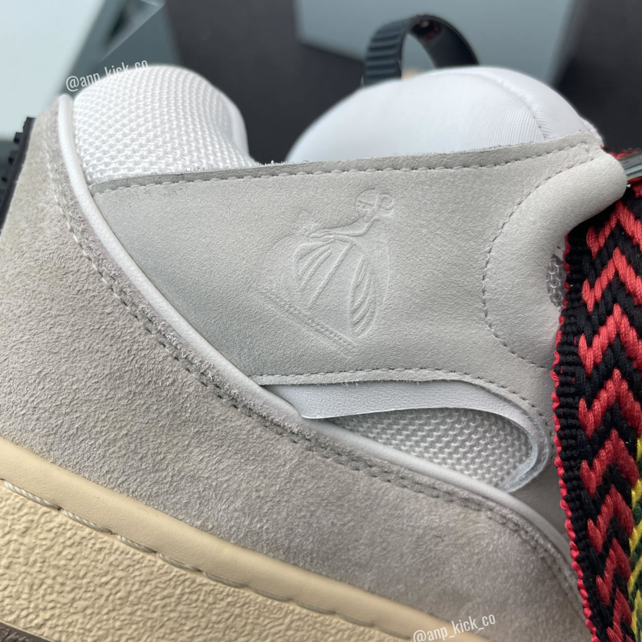 L A N V I N Leather Curb Sneakers White Anpkick Drag A20 (6) - www.kitistry.com
