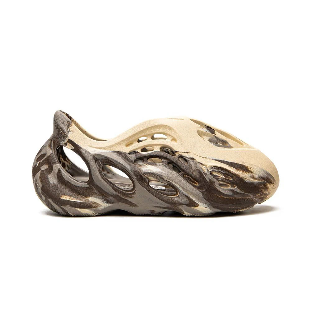 Adidas Yeezy Foam Rnnr Mx Cream Clay Gx8802 (2) - www.kitistry.com