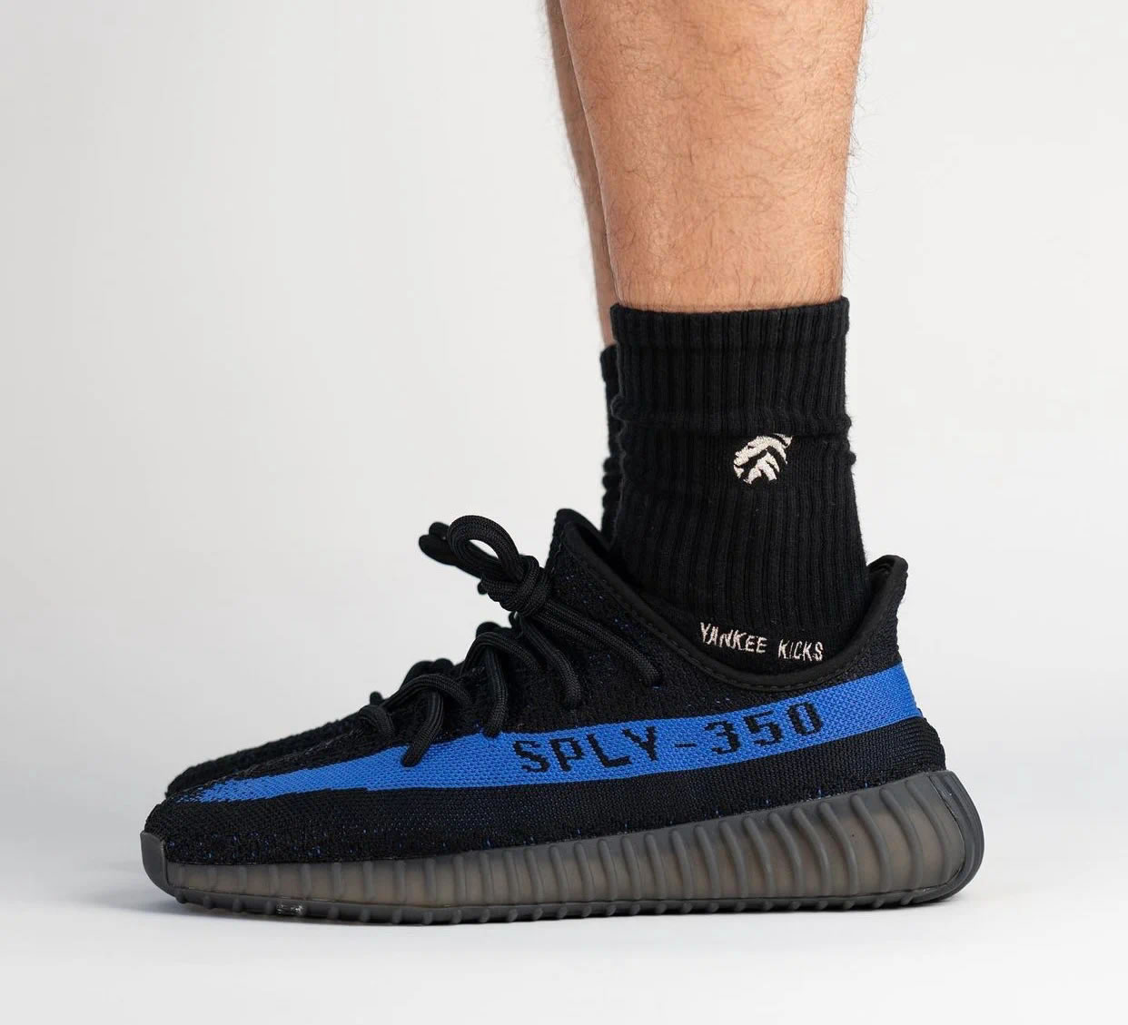 Adidas Yeezy Boost 350 V2 Dazzling Blue Gy7164 On Feet - www.kitistry.com Adidas Yeezy Boost 350 V2 Dazzling Blue Gy7164 On Feet - www.kitistry.com