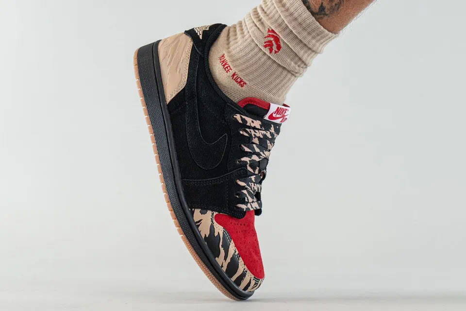 Solefly Air Jordan 1 Low Carnivore Dn3400 001 On Feet (6) - www.kitistry.com Solefly Air Jordan 1 Low Carnivore Dn3400 001 On Feet (6) - www.kitistry.com