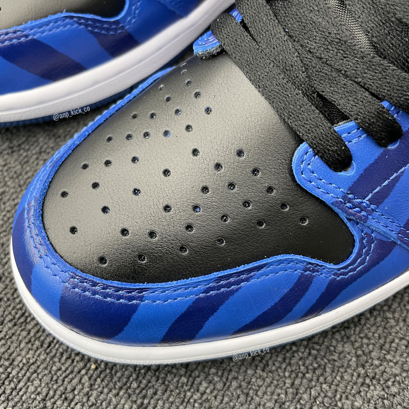 The North Face Kaws Air Jordan 1 Retro High Shoes Anpkick Custom Making (10) - www.kitistry.com The North Face Kaws Air Jordan 1 Retro High Shoes Anpkick Custom Making (10) - www.kitistry.com
