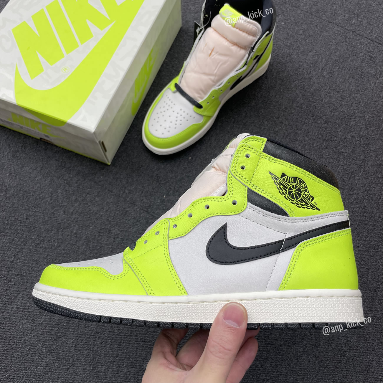Air Jordan 1 Retro High Og Anpkick Volt Black Sail 555088 702 (1) - www.kitistry.com Air Jordan 1 Retro High Og Anpkick Volt Black Sail 555088 702 (1) - www.kitistry.com