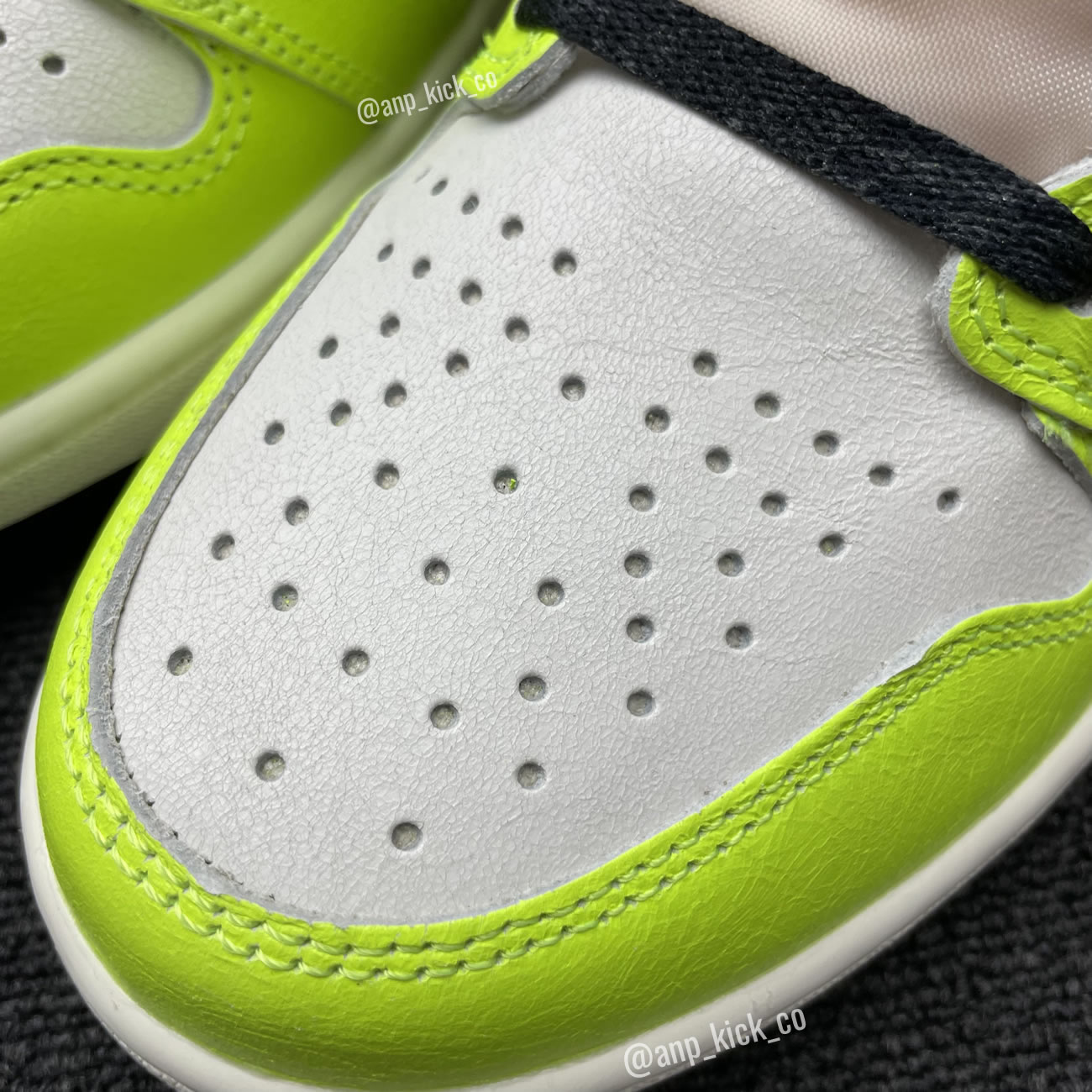 Air Jordan 1 Retro High Og Anpkick Volt Black Sail 555088 702 (11) - www.kitistry.com Air Jordan 1 Retro High Og Anpkick Volt Black Sail 555088 702 (11) - www.kitistry.com
