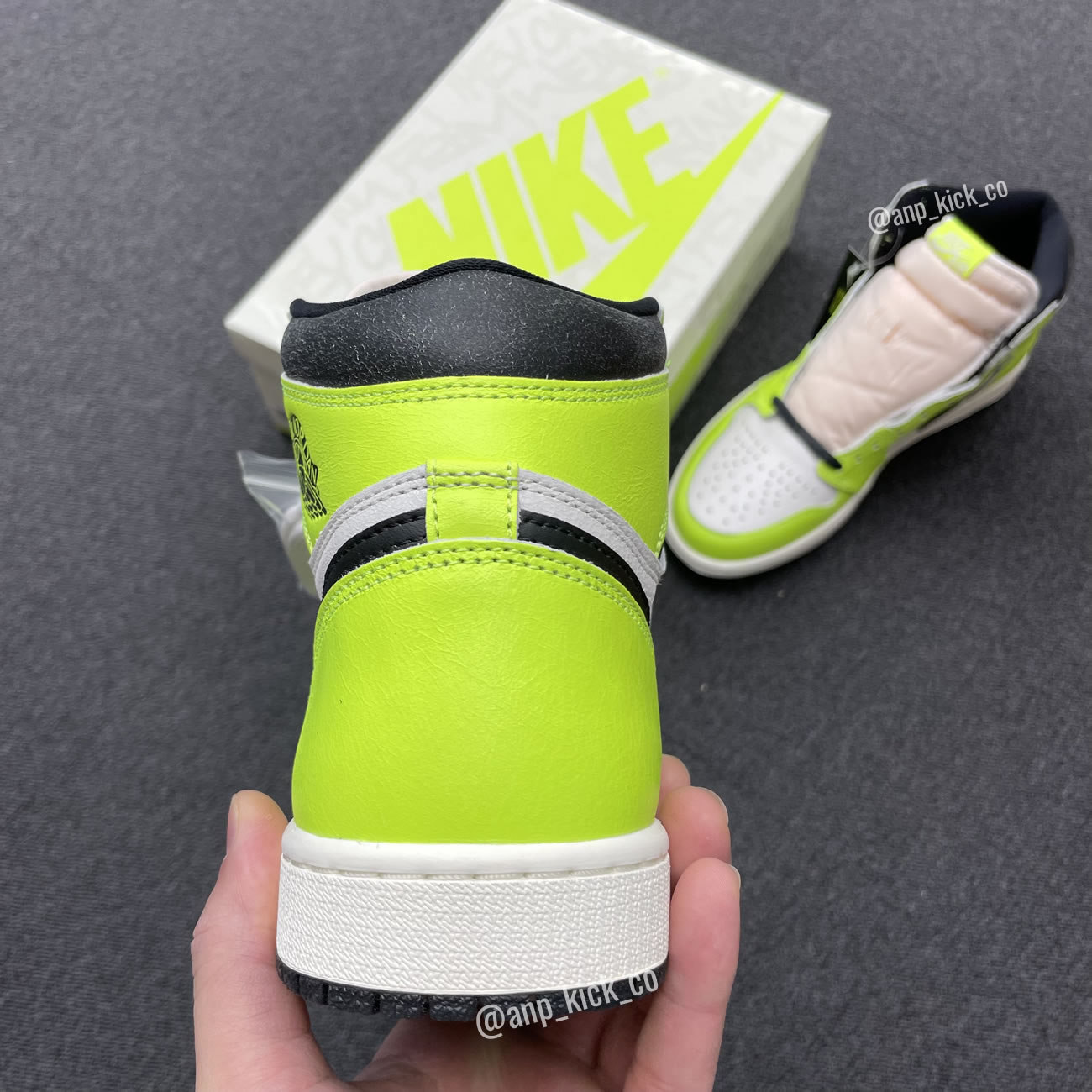 Air Jordan 1 Retro High Og Anpkick Volt Black Sail 555088 702 (3) - www.kitistry.com Air Jordan 1 Retro High Og Anpkick Volt Black Sail 555088 702 (3) - www.kitistry.com