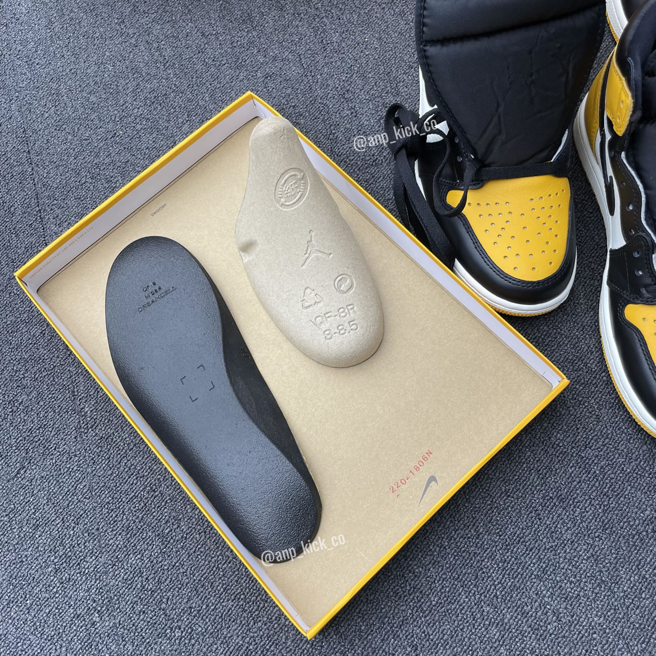 Air Jordan 1 Retro High Og Anpkick Yellow Toe 555088 711 (13) - www.kitistry.com Air Jordan 1 Retro High Og Anpkick Yellow Toe 555088 711 (13) - www.kitistry.com