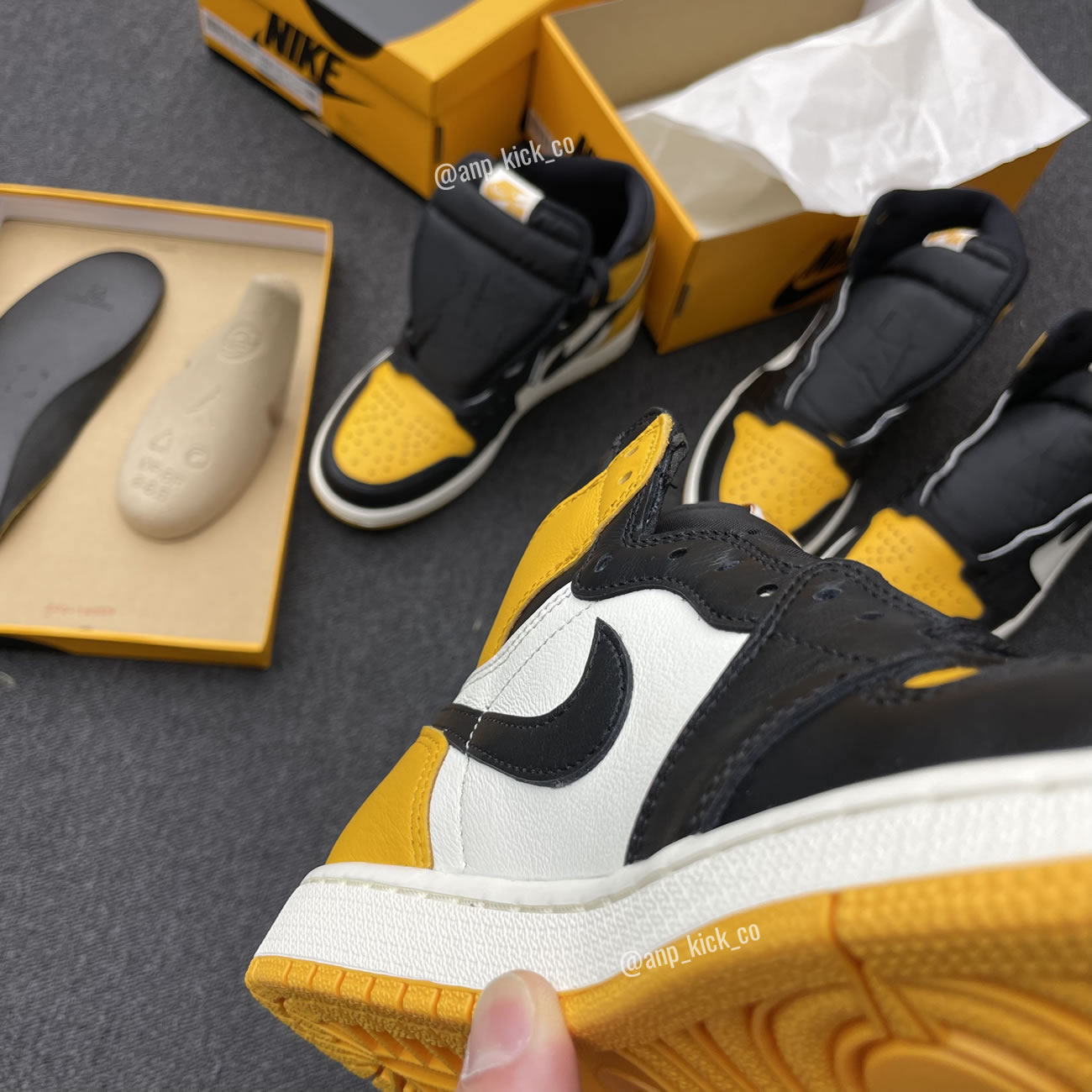 Air Jordan 1 Retro High Og Anpkick Yellow Toe 555088 711 (9) - www.kitistry.com Air Jordan 1 Retro High Og Anpkick Yellow Toe 555088 711 (9) - www.kitistry.com