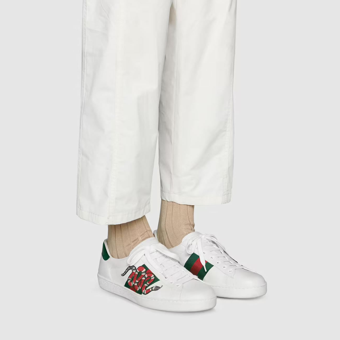 G U C C I Gg White Embroidered Ace Sneaker For Mens Womens (6) - www.kitistry.com G U C C I Gg White Embroidered Ace Sneaker For Mens Womens (6) - www.kitistry.com