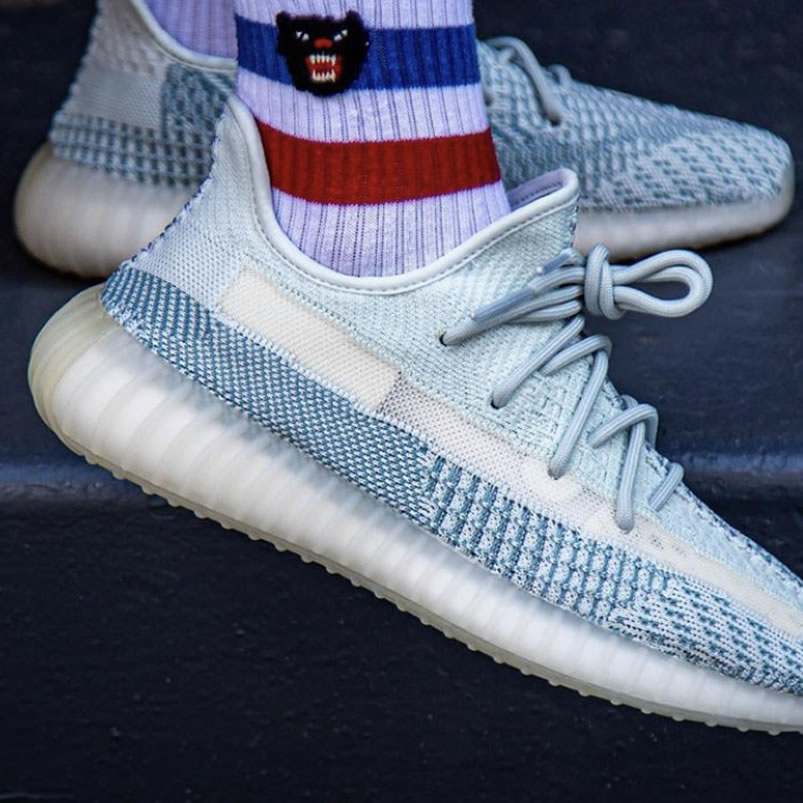Adidas Yeezy Boost 350 V2 Cloud White Non Reflective On Feet Fw3043 (6) - www.kitistry.com Adidas Yeezy Boost 350 V2 Cloud White Non Reflective On Feet Fw3043 (6) - www.kitistry.com