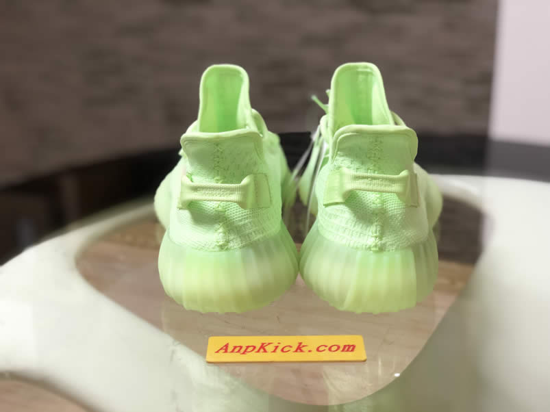 Adidas Yeezy Boost 350 V2 Gitd Glow In The Dark Spring 2019 (4) - www.kitistry.com Adidas Yeezy Boost 350 V2 Gitd Glow In The Dark Spring 2019 (4) - www.kitistry.com