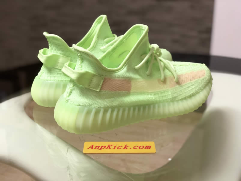 Adidas Yeezy Boost 350 V2 Gitd Glow In The Dark Spring 2019 (5) - www.kitistry.com Adidas Yeezy Boost 350 V2 Gitd Glow In The Dark Spring 2019 (5) - www.kitistry.com