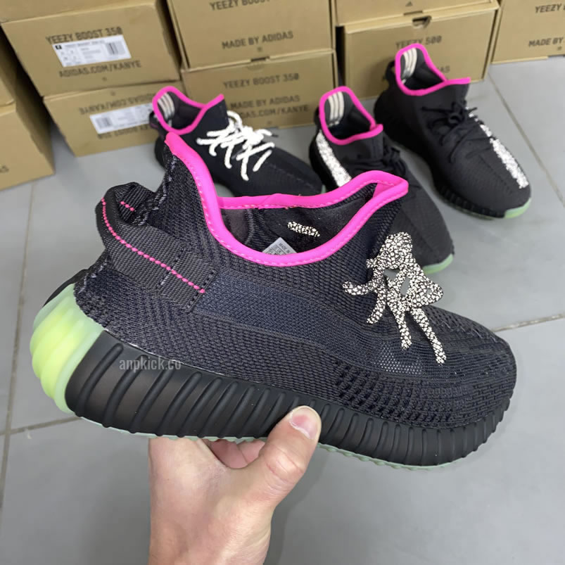 Adidas Yeezy Boost 350 V2 Nrg Red October Non Reflective Ut8830 Reflective Ut8831 (6) - www.kitistry.com