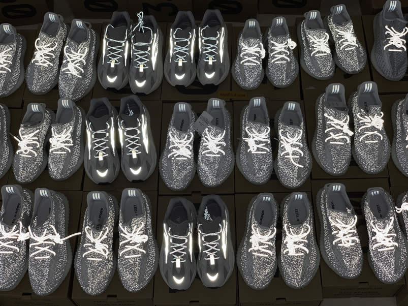 Adidas Yeezy Boost 350 V2 Static Reflective 3m And Yeezy 700 Static Anpkick (2) - www.kitistry.com Adidas Yeezy Boost 350 V2 Static Reflective 3m And Yeezy 700 Static Anpkick (2) - www.kitistry.com