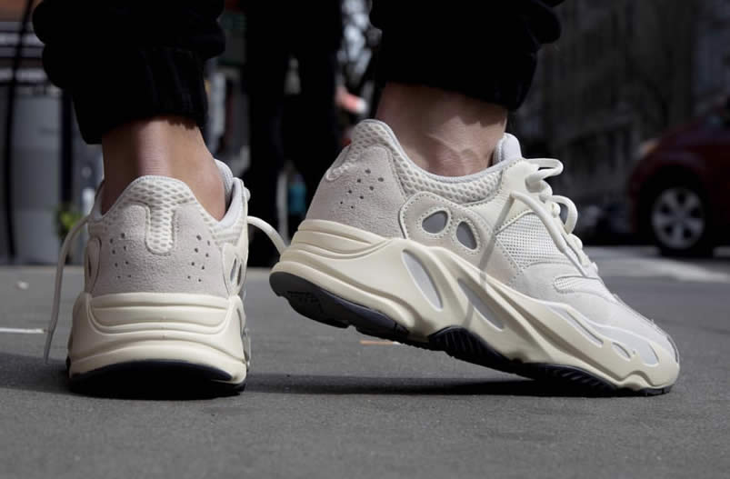 Adidas Yeezy Boost 700 Analog On Foot Outfit Release Date Eg7596 (6) - www.kitistry.com Adidas Yeezy Boost 700 Analog On Foot Outfit Release Date Eg7596 (6) - www.kitistry.com