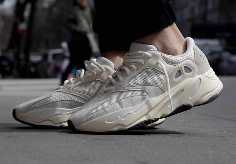 Adidas Yeezy Boost 700 Analog On Foot Outfit Release Date Eg7596 (7) - www.kitistry.com Adidas Yeezy Boost 700 Analog On Foot Outfit Release Date Eg7596 (7) - www.kitistry.com