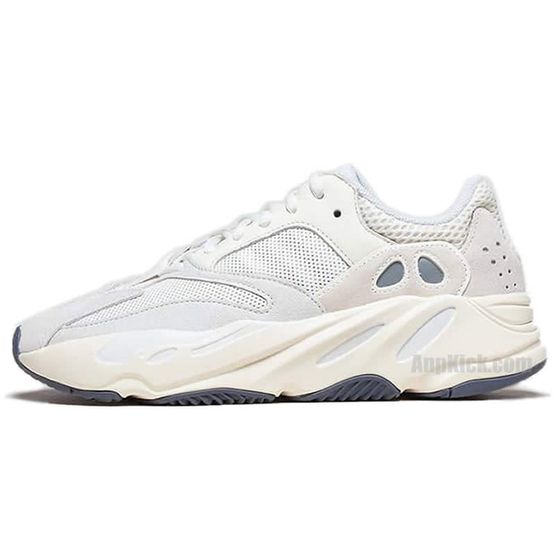 Adidas Yeezy Boost 700 Analog Outfit On Foot Release Date Eg7596 (1) - www.kitistry.com Adidas Yeezy Boost 700 Analog Outfit On Foot Release Date Eg7596 (1) - www.kitistry.com
