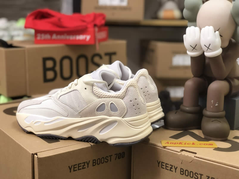 Adidas Yeezy Boost 700 Analog Outfit On Foot Release Date Eg7596 (6) - www.kitistry.com Adidas Yeezy Boost 700 Analog Outfit On Foot Release Date Eg7596 (6) - www.kitistry.com