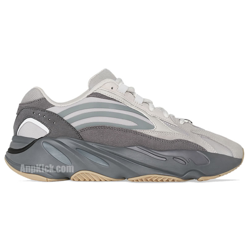 Adidas Yeezy Boost 700 V2 Tephra On Feet Outfit Style Fu7914 (2) - www.kitistry.com Adidas Yeezy Boost 700 V2 Tephra On Feet Outfit Style Fu7914 (2) - www.kitistry.com