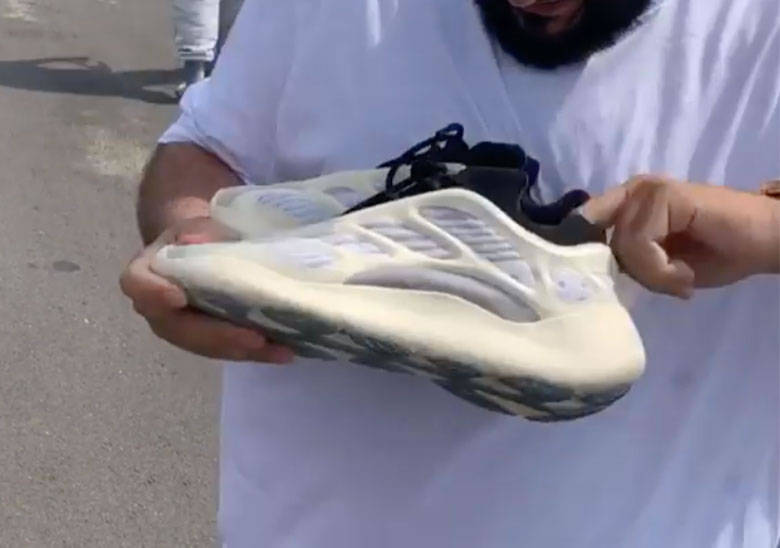 Adidas Yeezy Boost 700 V3 Azael On Hand Release Date Fw4980 (2) - www.kitistry.com Adidas Yeezy Boost 700 V3 Azael On Hand Release Date Fw4980 (2) - www.kitistry.com