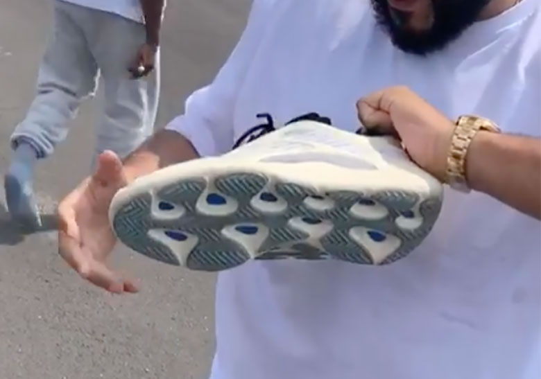 Adidas Yeezy Boost 700 V3 Azael On Hand Release Date Fw4980 (4) - www.kitistry.com Adidas Yeezy Boost 700 V3 Azael On Hand Release Date Fw4980 (4) - www.kitistry.com
