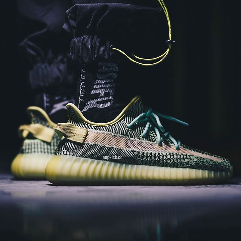 Adidas Yeezy Boost 350 V2 Yeezreel Non Reflective On Feet Release Date Fw5191 (1) - www.kitistry.com Adidas Yeezy Boost 350 V2 Yeezreel Non Reflective On Feet Release Date Fw5191 (1) - www.kitistry.com