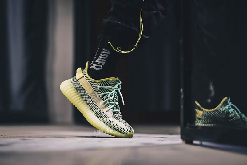 Adidas Yeezy Boost 350 V2 Yeezreel Non Reflective On Feet Release Date Fw5191 (7) - www.kitistry.com Adidas Yeezy Boost 350 V2 Yeezreel Non Reflective On Feet Release Date Fw5191 (7) - www.kitistry.com