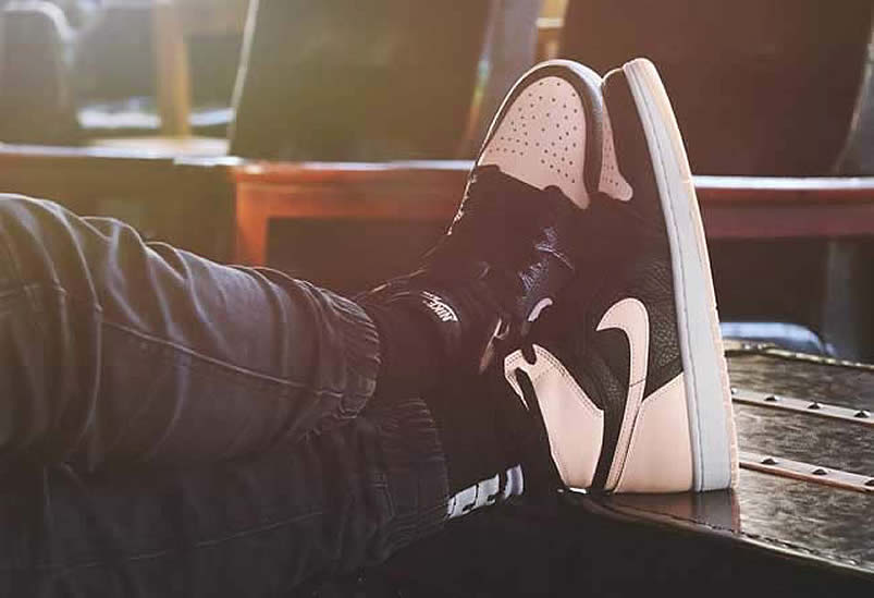 Air Jordan 1 Crimson Tint For Sale On Feet Aj1 Hyper Pink And Black 555088 081 (1) - www.kitistry.com Air Jordan 1 Crimson Tint For Sale On Feet Aj1 Hyper Pink And Black 555088 081 (1) - www.kitistry.com