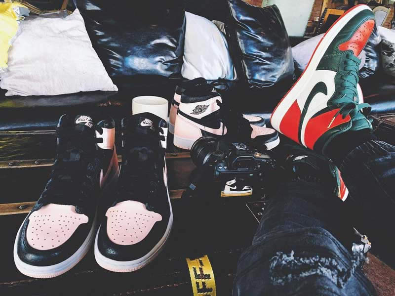 Air Jordan 1 Crimson Tint For Sale On Feet Hyper Pink And Black 555088 081 (12) - www.kitistry.com Air Jordan 1 Crimson Tint For Sale On Feet Hyper Pink And Black 555088 081 (12) - www.kitistry.com
