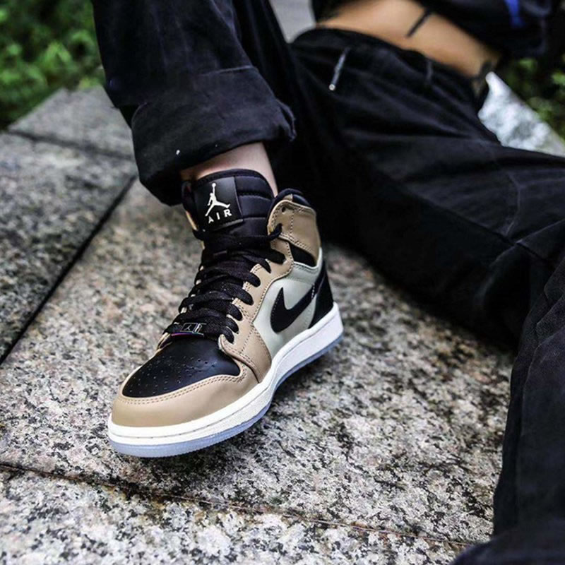 Air Jordan 1 High On Feet Premium Fossil Mens Wmns New Aj1 Shoes Ah7389 003 (1) - www.kitistry.com Air Jordan 1 High On Feet Premium Fossil Mens Wmns New Aj1 Shoes Ah7389 003 (1) - www.kitistry.com