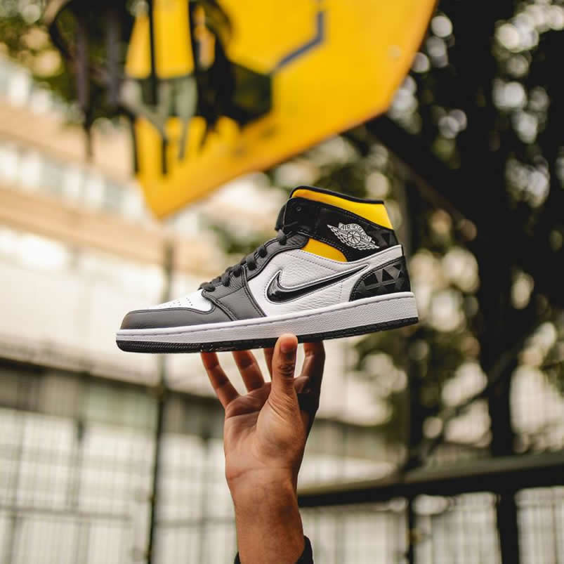 Air Jordan 1 Mid Quai 54 2019 Aj1 Womens Where To Buy Cj9219 001 (8) - www.kitistry.com Air Jordan 1 Mid Quai 54 2019 Aj1 Womens Where To Buy Cj9219 001 (8) - www.kitistry.com