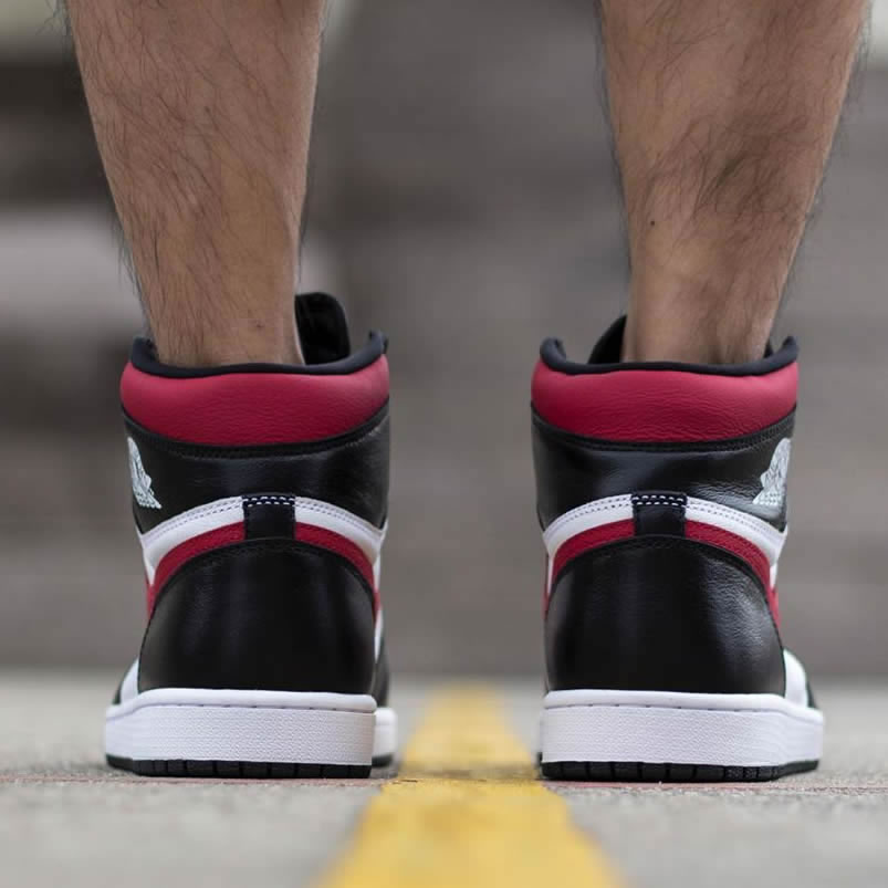 Air Jordan 1 Retro High Og Gym Red 2019 555088 061 On Feet (2) - www.kitistry.com Air Jordan 1 Retro High Og Gym Red 2019 555088 061 On Feet (2) - www.kitistry.com