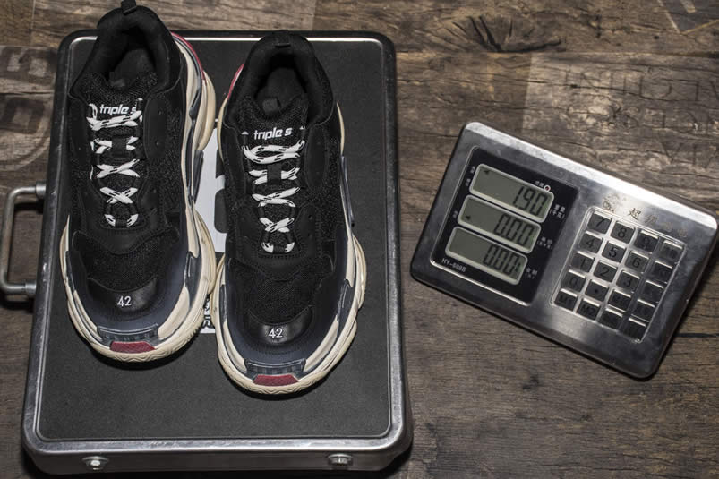 Balenciaga Triple S Sneakers Black Red Shoes 483513w06e1 1000 (34) - www.kitistry.com
