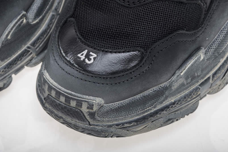 Balenciaga Triple S Sneakers Black Shoes 512176w09o1 1000 (11) - www.kitistry.com