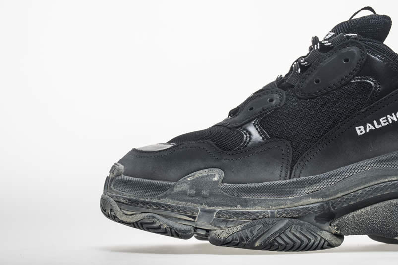 Balenciaga Triple S Sneakers Black Shoes 512176w09o1 1000 (8) - www.kitistry.com